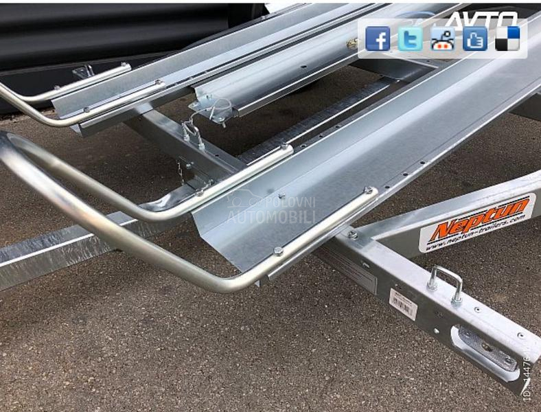 Prikolica za prevoz 2 motora