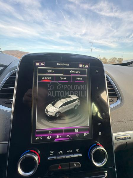 Renault Espace Initiale Paris