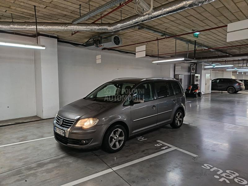 Volkswagen Touran 2.0 TDI