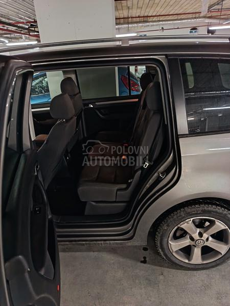Volkswagen Touran 2.0 TDI