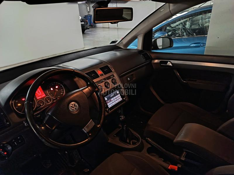 Volkswagen Touran 2.0 TDI
