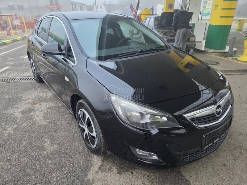 Opel Astra J 1,4-SWIS.NOVA