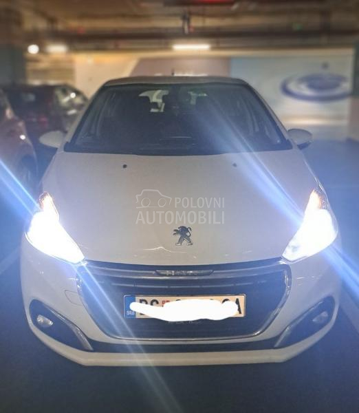 Peugeot 208 