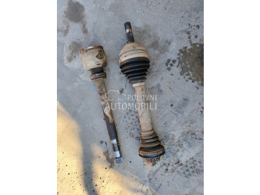 Poluosovina desna za Peugeot 406