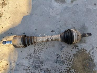 Poluosovina leva za Peugeot 406