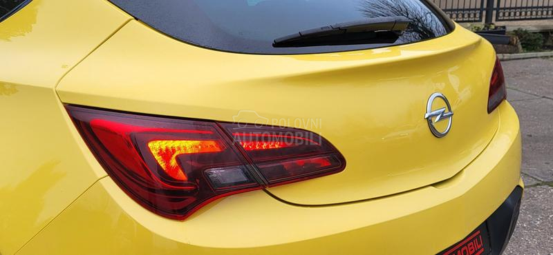 Opel Astra J GTC/COSMO/NA.VI