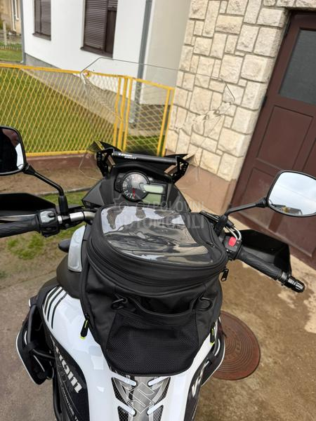 Suzuki B STROM 650 XT