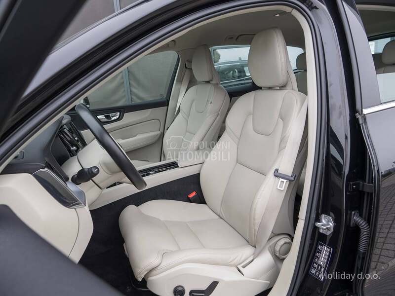 Volvo XC60 2.0B4 MHEV Momentum