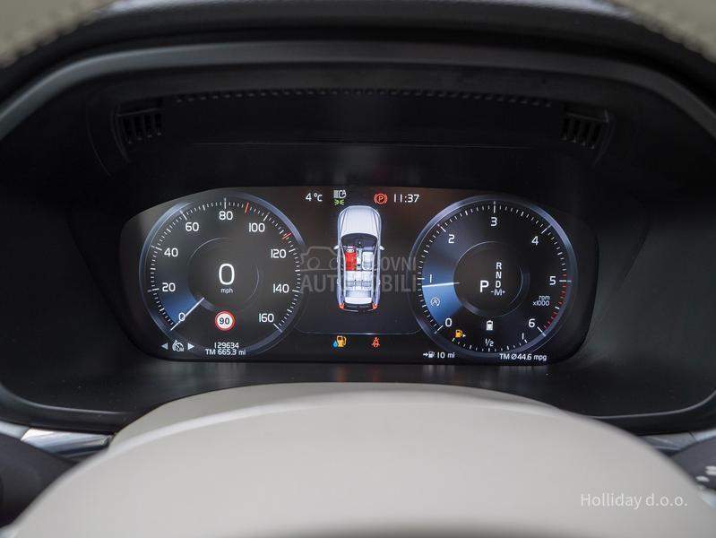 Volvo XC60 2.0B4 MHEV Momentum