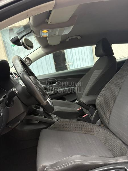 Volkswagen Scirocco R LINE