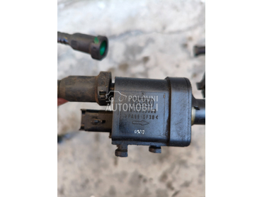 Senzor temperature goriva 2.0D za Peugeot 406