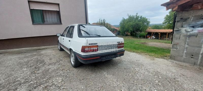 Peugeot 309 GRI
