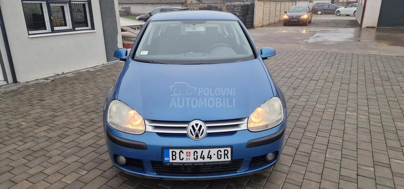 Volkswagen Golf 5 1.6 FSI