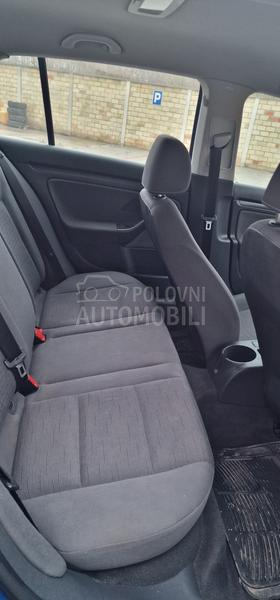 Volkswagen Golf 5 1.6 FSI