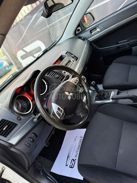 Mitsubishi Lancer 2.0d
