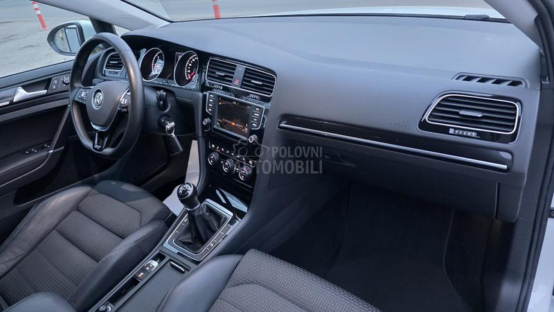 Volkswagen Golf 7 1.6 TDI HIGH-LINE