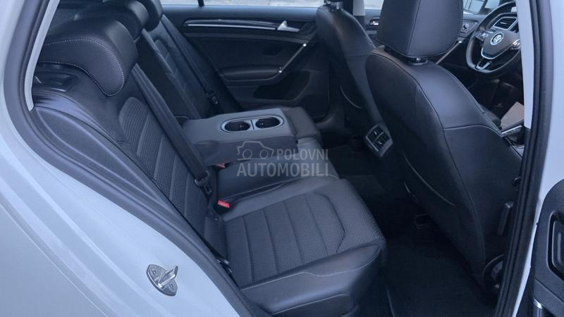 Volkswagen Golf 7 1.6 TDI HIGH-LINE