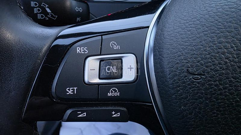 Volkswagen Golf 7 1.6 TDI HIGH-LINE