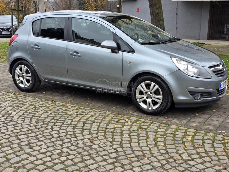 Opel Corsa D 111 anniversary reg
