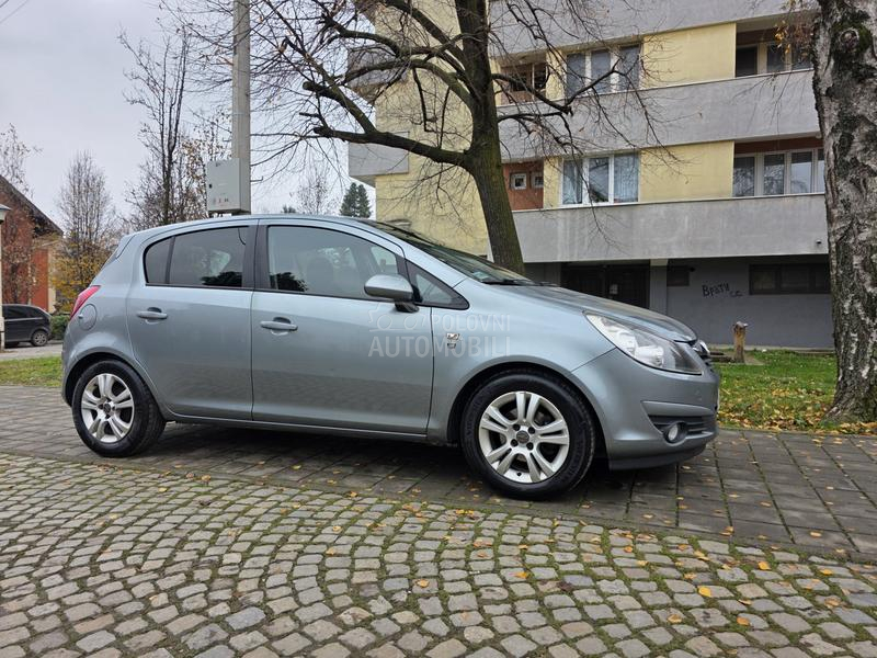 Opel Corsa D 111 anniversary reg