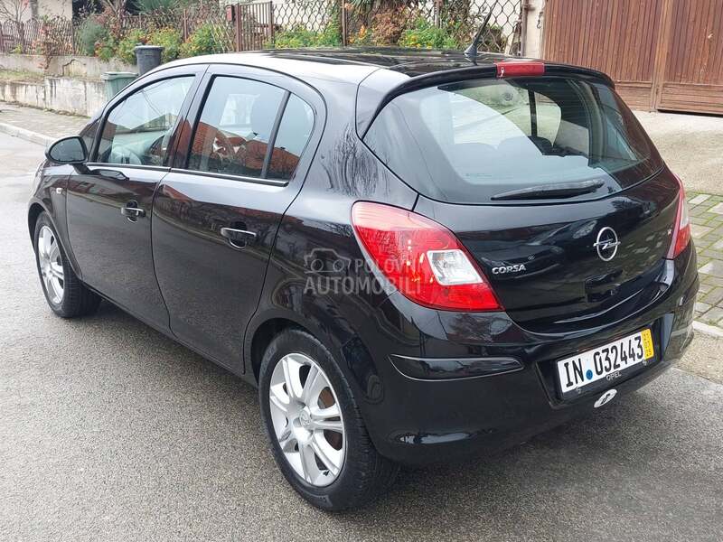 Opel Corsa D 1.2 I  GERMANY