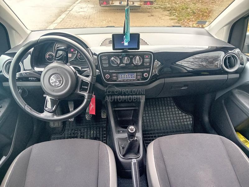 Volkswagen up! 