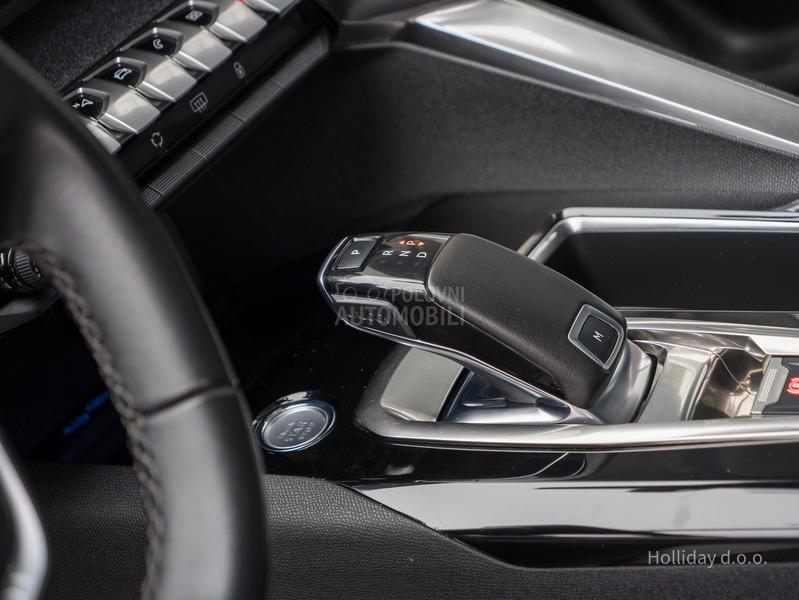 Peugeot 3008 1.2PureTech Allure