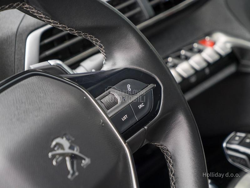 Peugeot 3008 1.2PureTech Allure