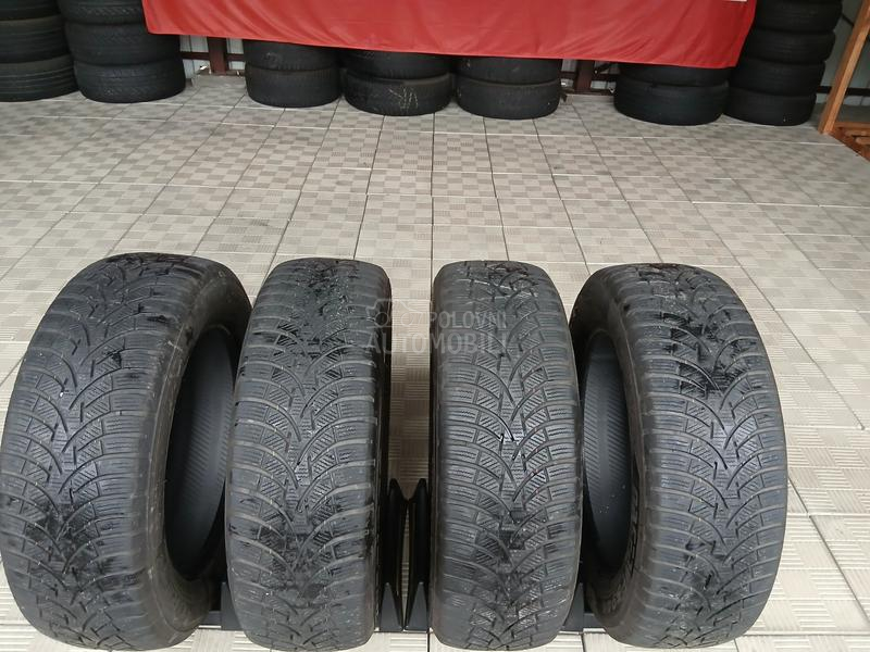 Toyo 215/65 R17 Zimska