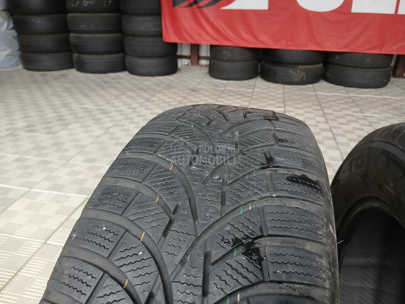 Toyo 215/65 R17 Zimska