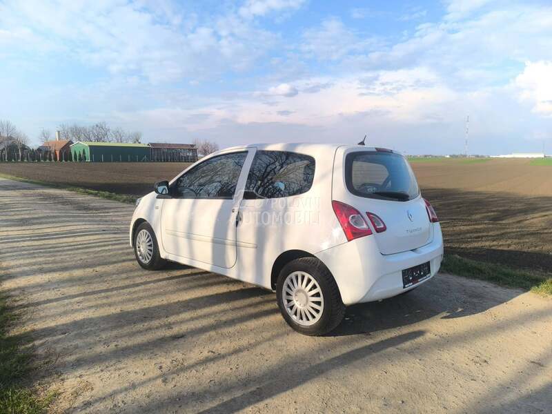 Renault Twingo 1,2d.v.a.k.o.m.a.d.a