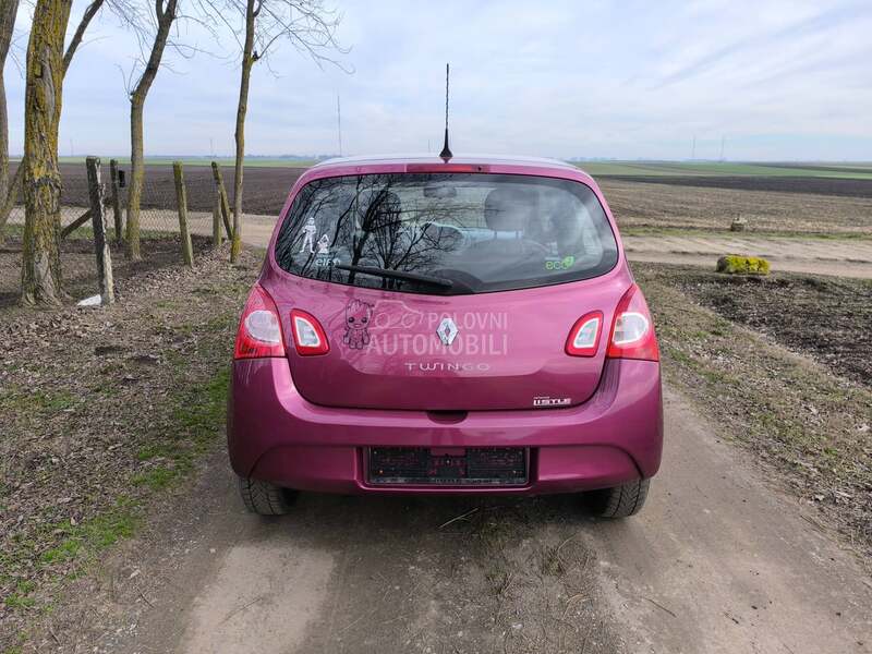 Renault Twingo 1,2d.v.a.k.o.m.a.d.a