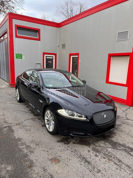 Jaguar XF 