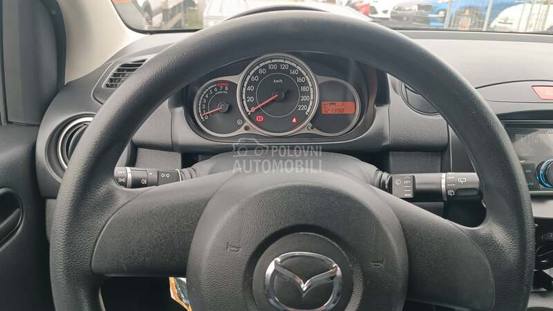 Mazda 2 1.3 MZR CE