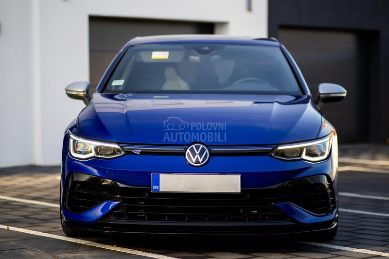 Volkswagen Golf 8 R    430hp