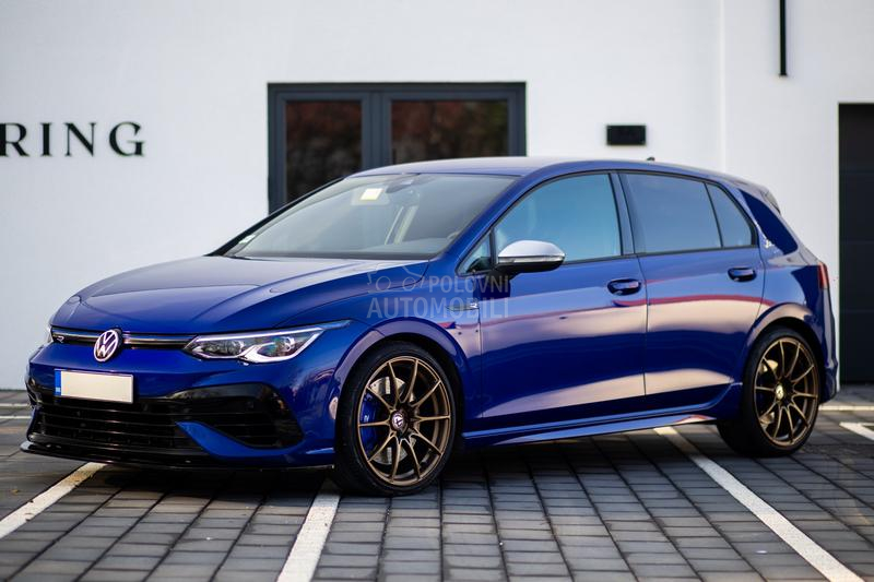 Volkswagen Golf 8 R    430hp
