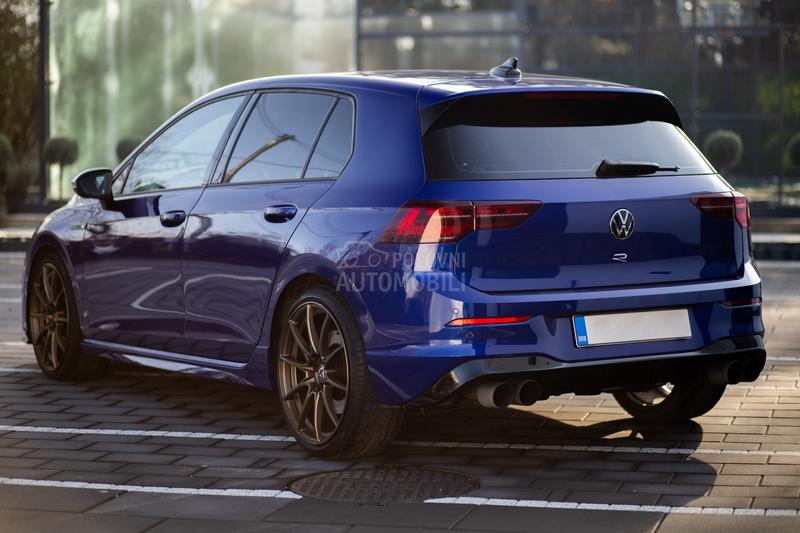 Volkswagen Golf 8 R    430hp