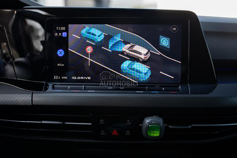 Volkswagen Golf 8 R    430hp