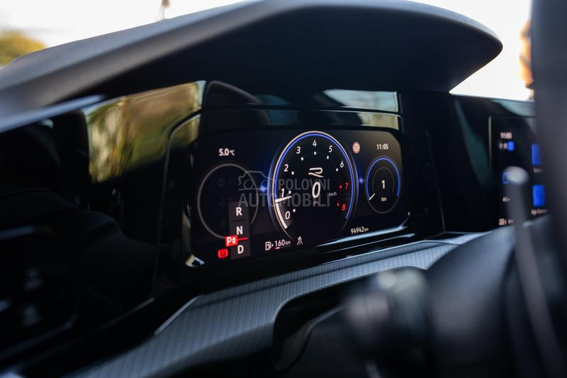 Volkswagen Golf 8 R    430hp