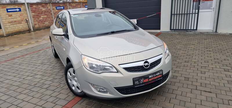 Opel Astra J 1.7 CDTI NOOVO