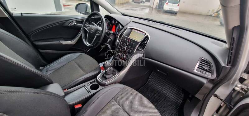 Opel Astra J 1.7 CDTI NOOVO
