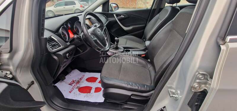 Opel Astra J 1.7 CDTI NOOVO