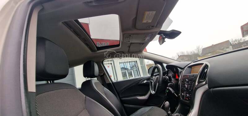 Opel Astra J 1.7 CDTI NOOVO