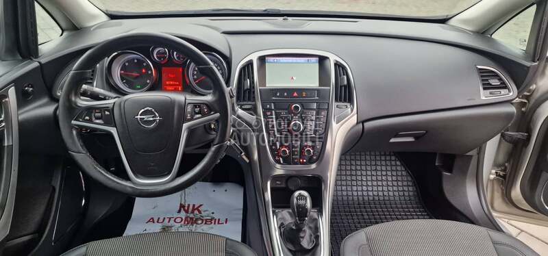 Opel Astra J 1.7 CDTI NOOVO