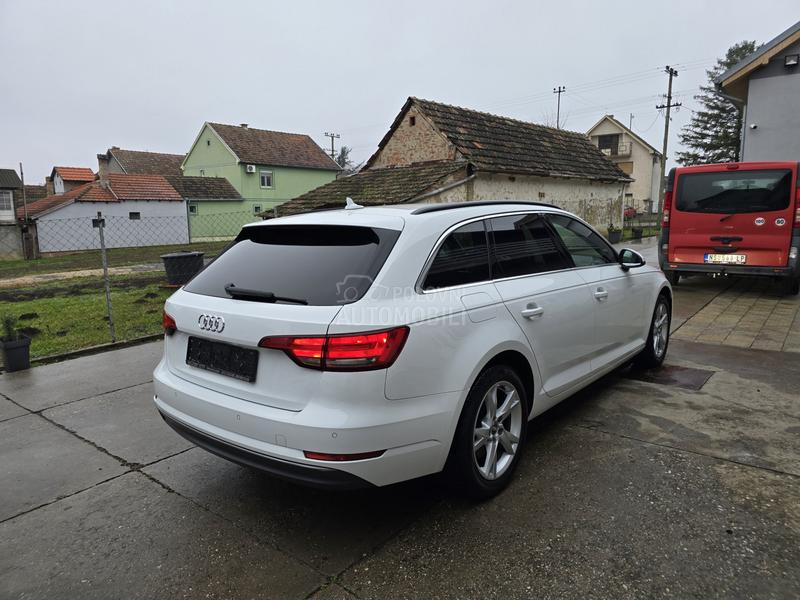 Audi A4 2.0TDI//VIRTUAL/AUT/