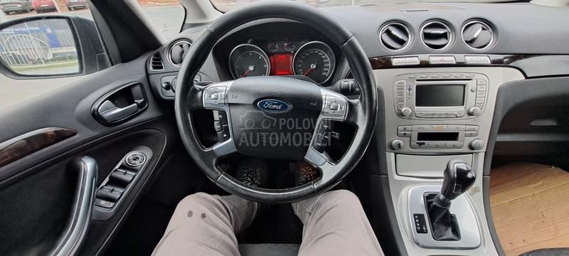 Ford Galaxy autmatik 7 sed