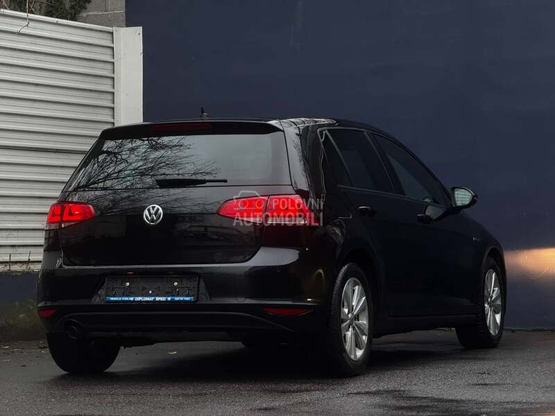 Volkswagen Golf 7 1.6 TDI HIGHLINE DSG