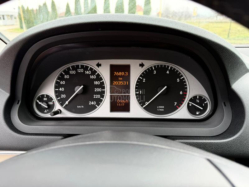 Mercedes Benz B 180 1.7 b/Ch/