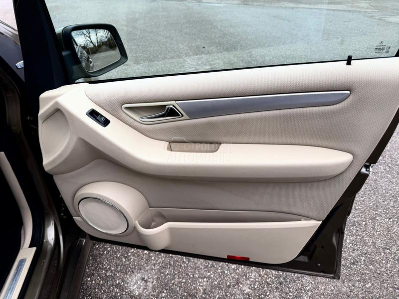 Mercedes Benz B 180 1.7 b/Ch/