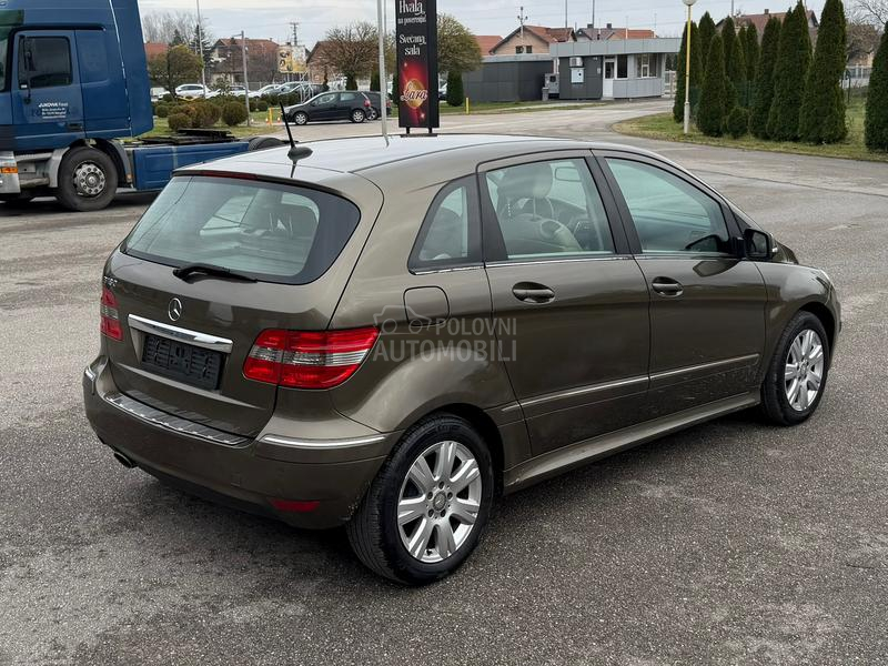 Mercedes Benz B 180 1.7 b/Ch/